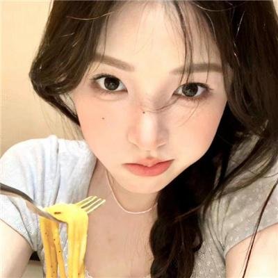 三层楼的女孩